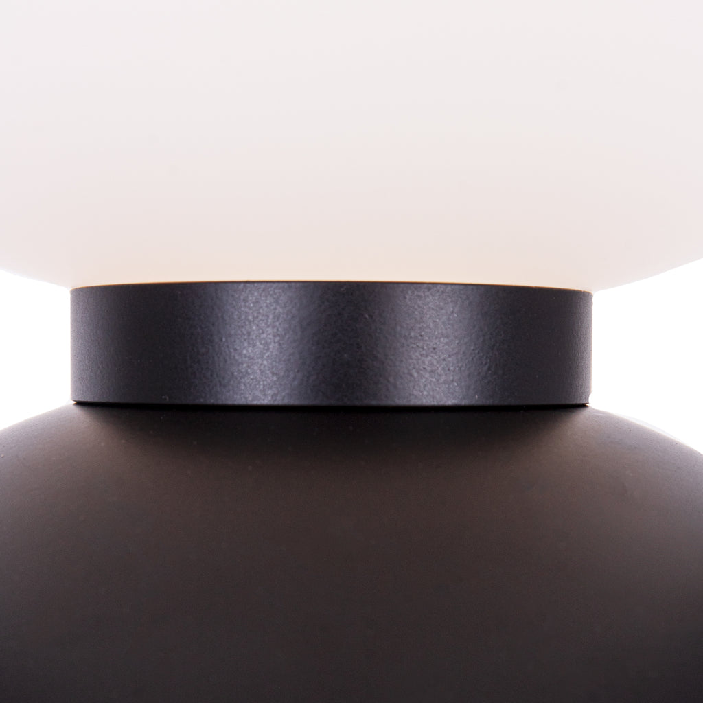 Maxlight Lampa podłogowa Tama - Metal + szkło mleczne - Czarny + biały F0058
