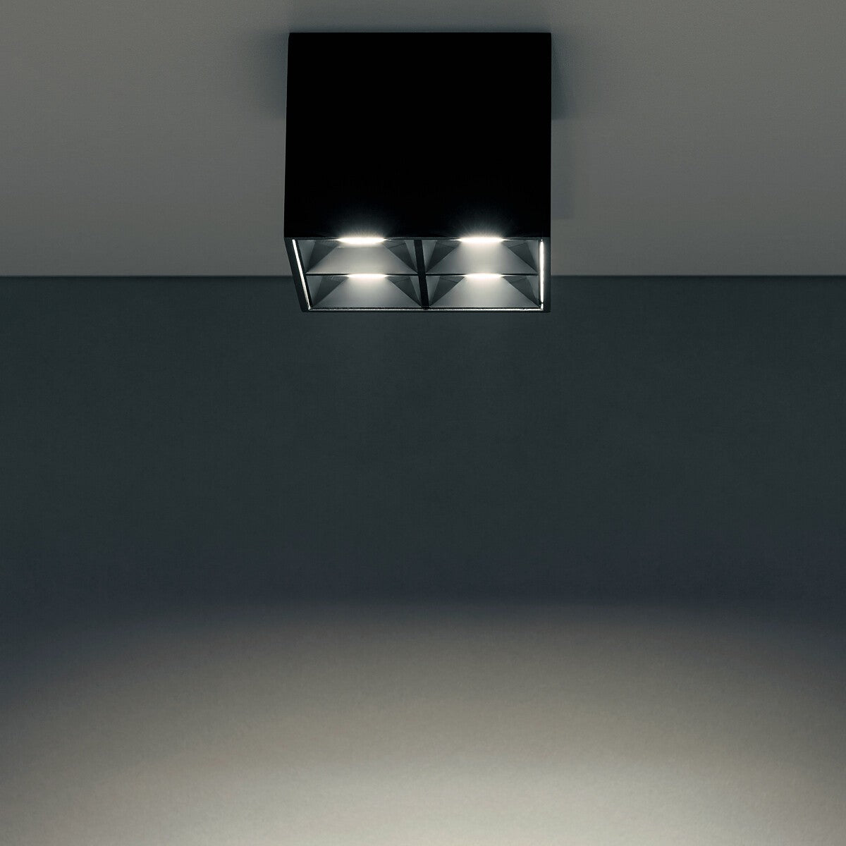 Nowodvorski Lampa downlights natynkowa MIDI LED 16W 50/60Hz - Aluminium lakierowane - Czarny II 10057 - lampa włączona