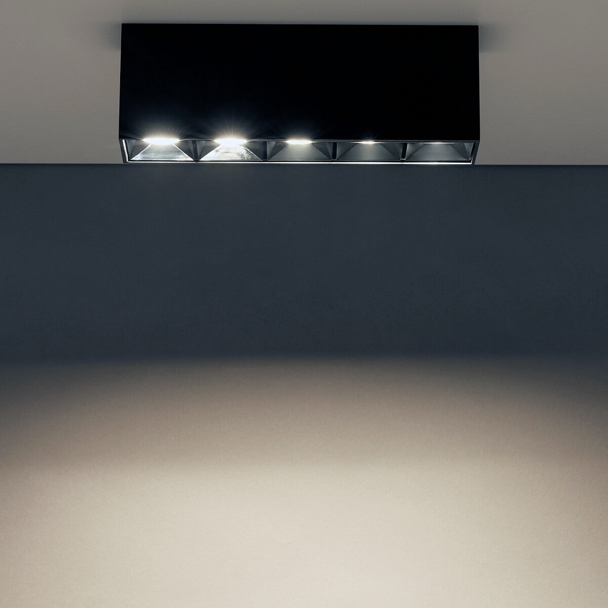 Nowodvorski Lampa downlights natynkowa MIDI LED 20W 50/60Hz - Aluminium lakierowane - Czarny II 10058 - lampa włączona