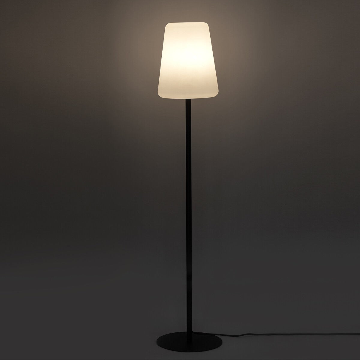 Nowodvorski Lampa stojąca PATIO 25W only LED 50/60Hz IP44 - Stal lakierowana - Grafitowy 10105 - lampa włączona