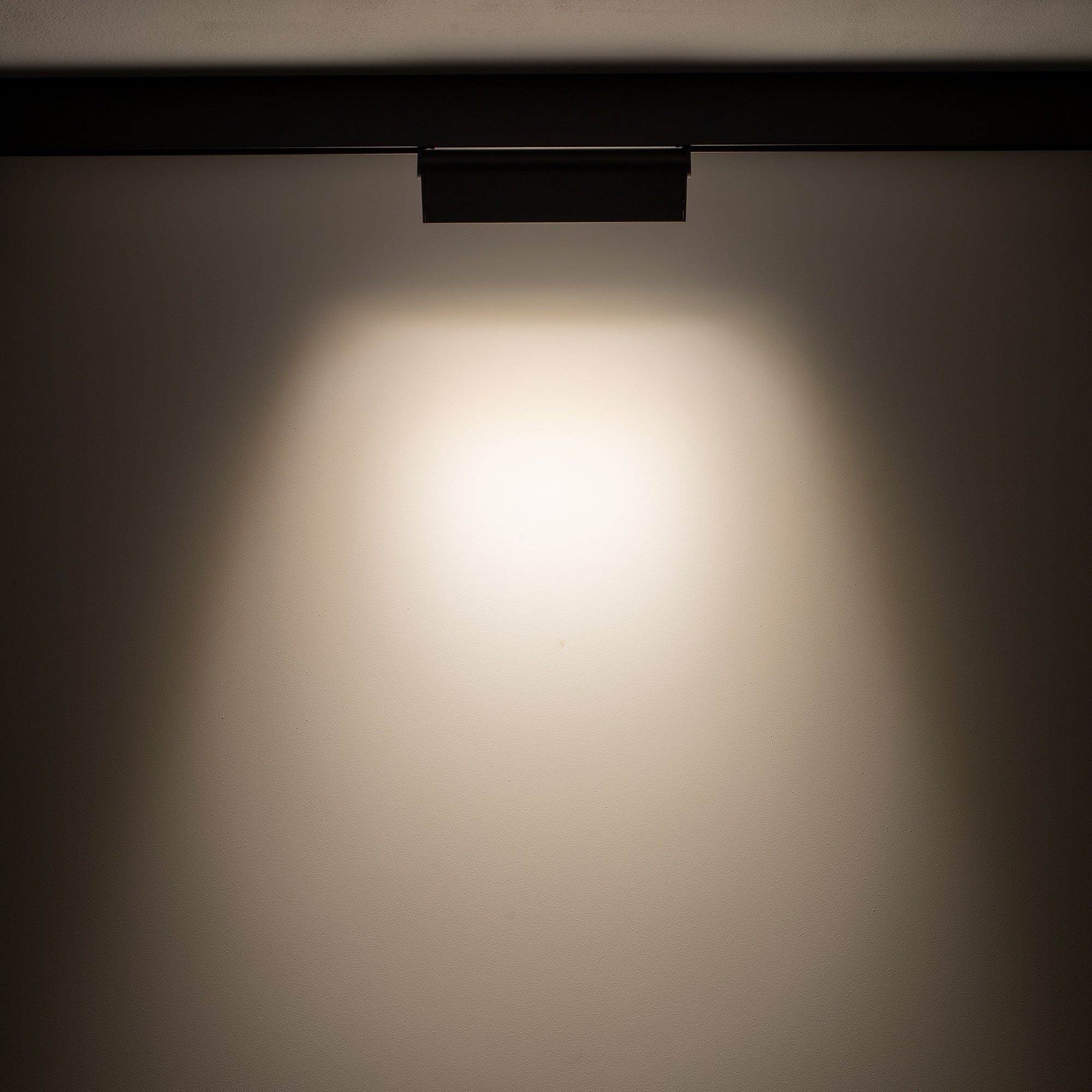 Nowodvorski System szynowy LVM FOCUS OUT LED 9W 1-obwodowy niskonapięciowy 48V LVM Lampa LED 9W - Aluminium lakierowane - Czarny I