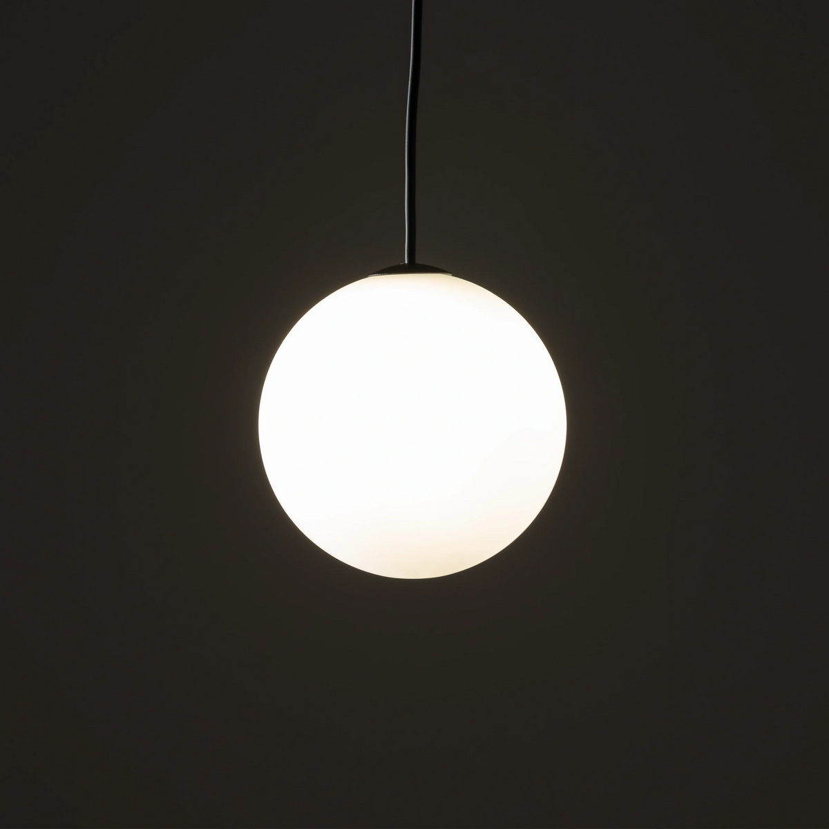 Nowodvorski Klosz / Oprawa CAMELEON SNOWBALL 120 - Szkło - Biały 10267 - lampa włączona