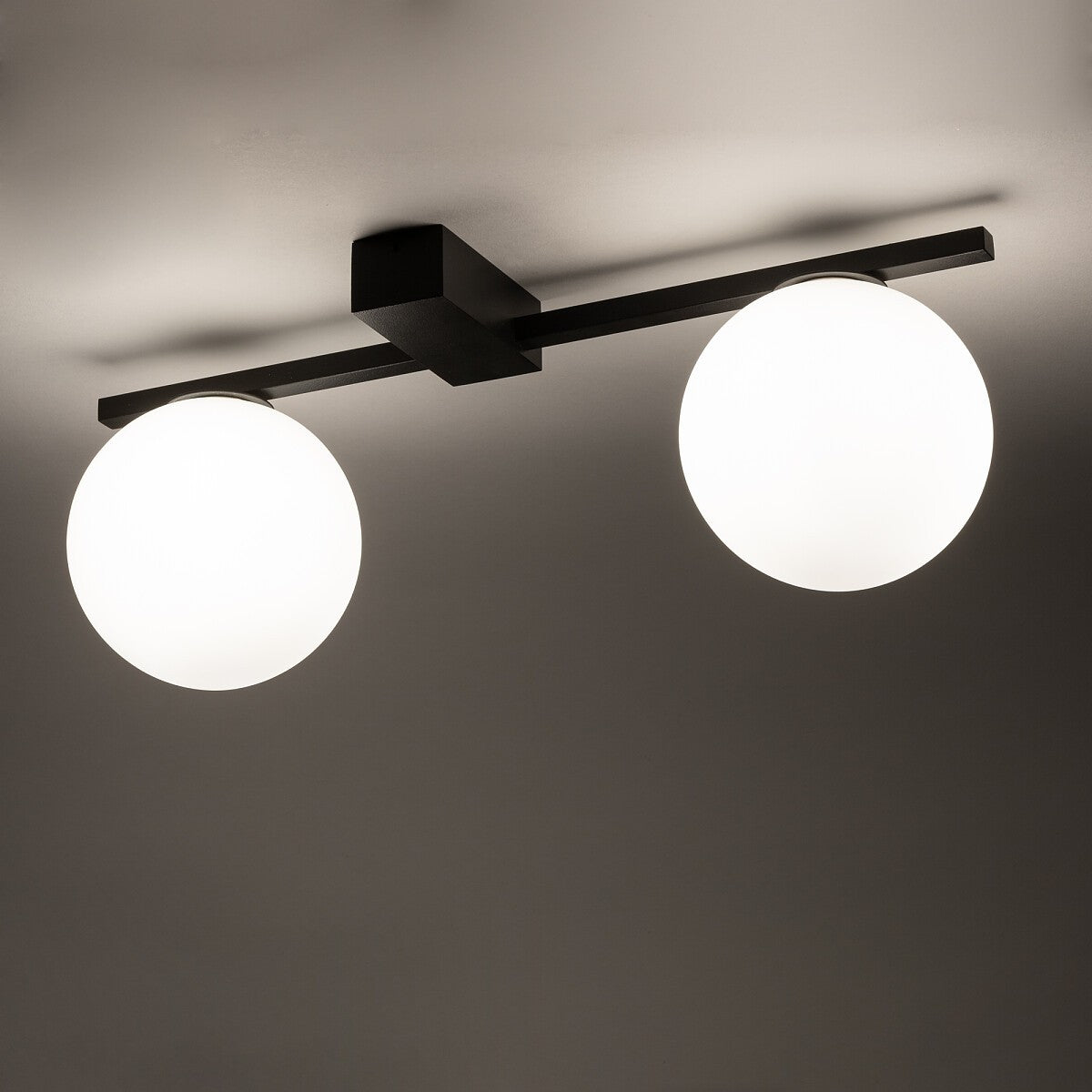 Nowodvorski Lampa przysufitowa PIK 12W only LED 50Hz - Aluminium lakierowane - Czarny I 10300 - lampa włączona