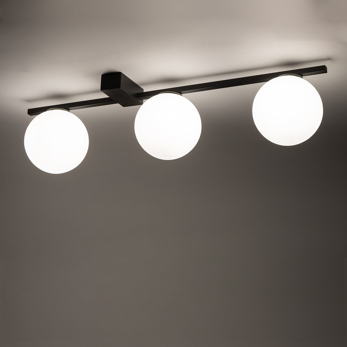 Nowodvorski Lampa przysufitowa PIK 12W only LED 50Hz - Aluminium lakierowane - Czarny II 10301 - lampa włączona