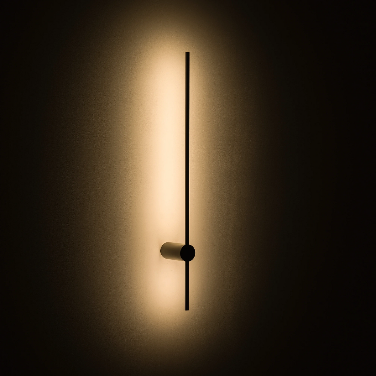 Nowodvorski Kinkiet SABER LED M 11W 50/60Hz - Aluminium lakierowane - Czarny I 10312 - lampa włączona