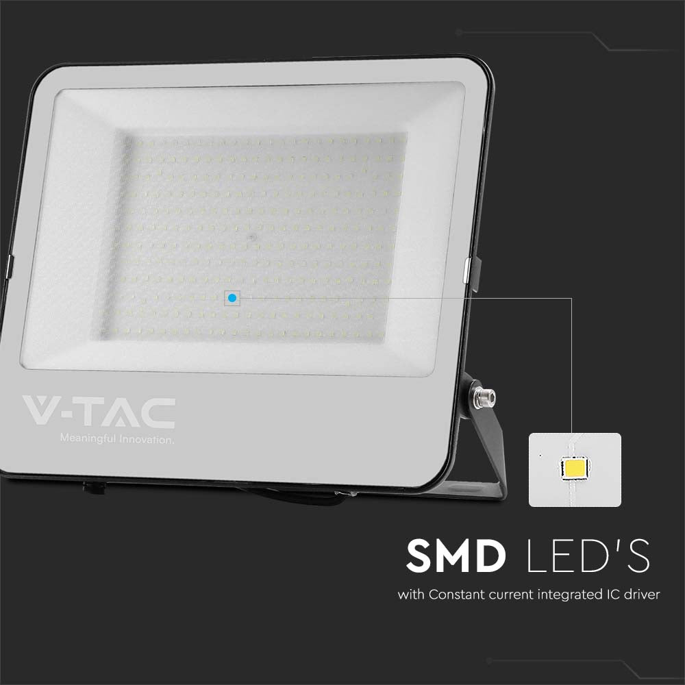 200W Naświetlacz LED SMD / Barwa:6500K / Obudowa: Czarna / Skuteczność 160lm/W