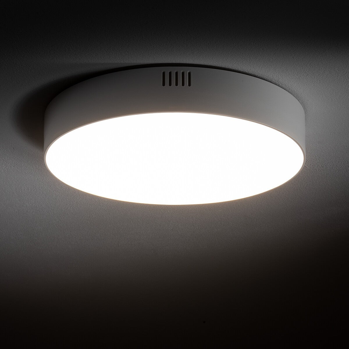 Nowodvorski Plafon LID ROUND LED 35W 50/60Hz - Tworzywo sztuczne - Biały II 10413 - lampa włączona