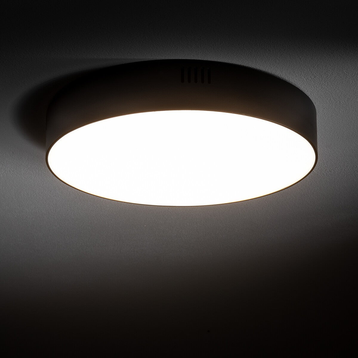 Nowodvorski Plafon LID ROUND LED 35W 50/60Hz - Tworzywo sztuczne - Czarny II 10417 - lampa włączona
