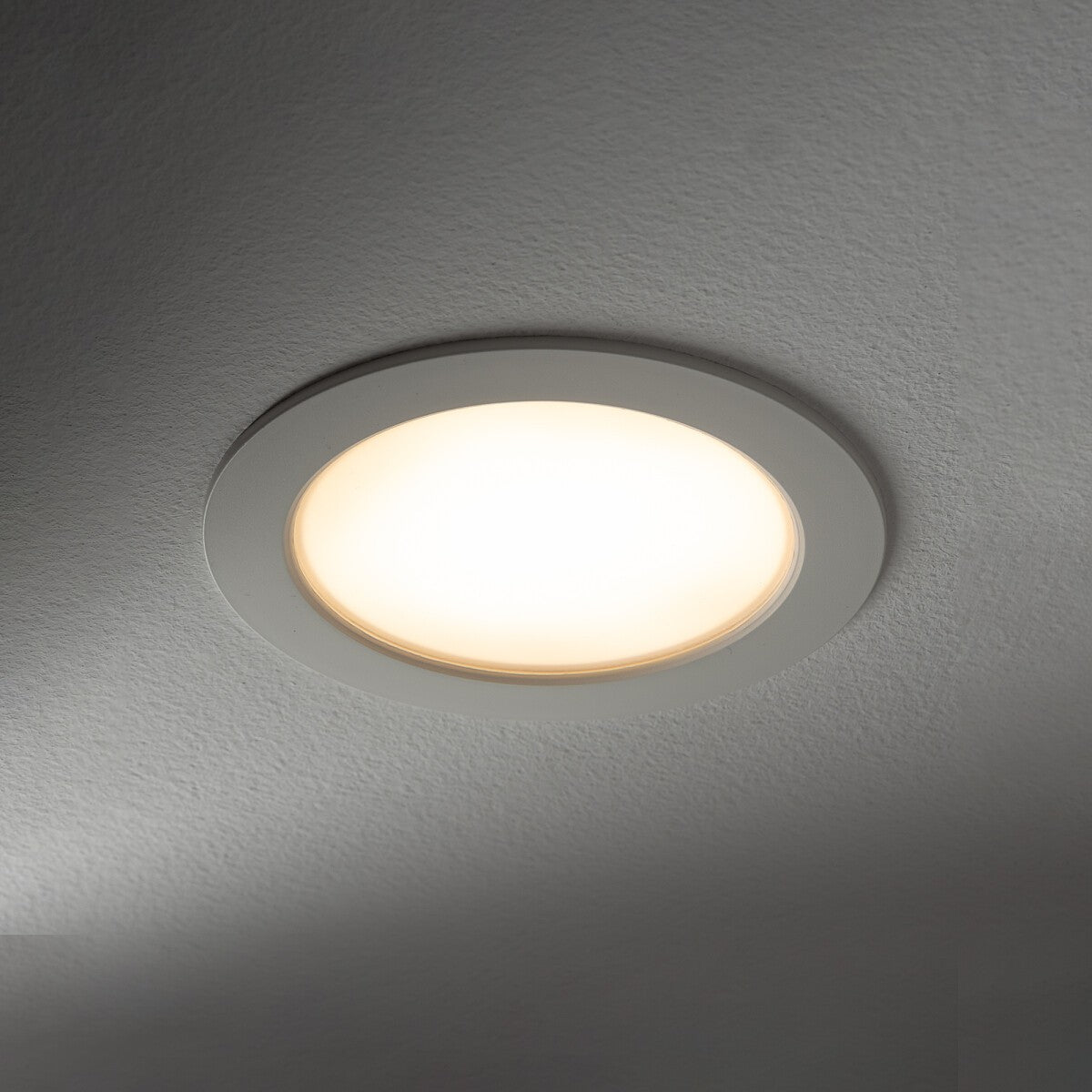 Nowodvorski Lampa downlights podtynkowa MYKONOS LED 6W 6W 50/60Hz - Tworzywo sztuczne - Biały I 10535 - lampa włączona