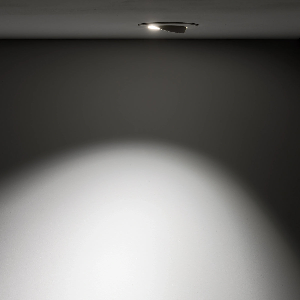Nowodvorski Lampa downlights podtynkowa EGINA LED 5W 5W 50/60Hz - Tworzywo sztuczne - Biały II 10547 - lampa włączona