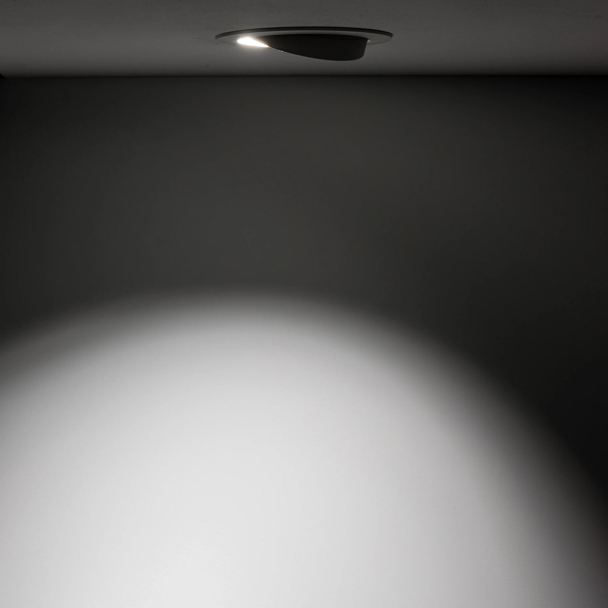 Nowodvorski Lampa downlights podtynkowa EGINA LED 15W 15W 50/60Hz - Tworzywo sztuczne - Biały I 10555 - lampa włączona
