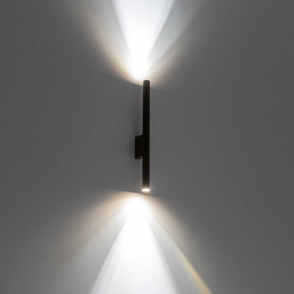 Nowodvorski Kinkiet LASER WALL 10W only LED 50/60Hz - Stal lakierowana - Satynowy czekoladowy 10563 - lampa włączona