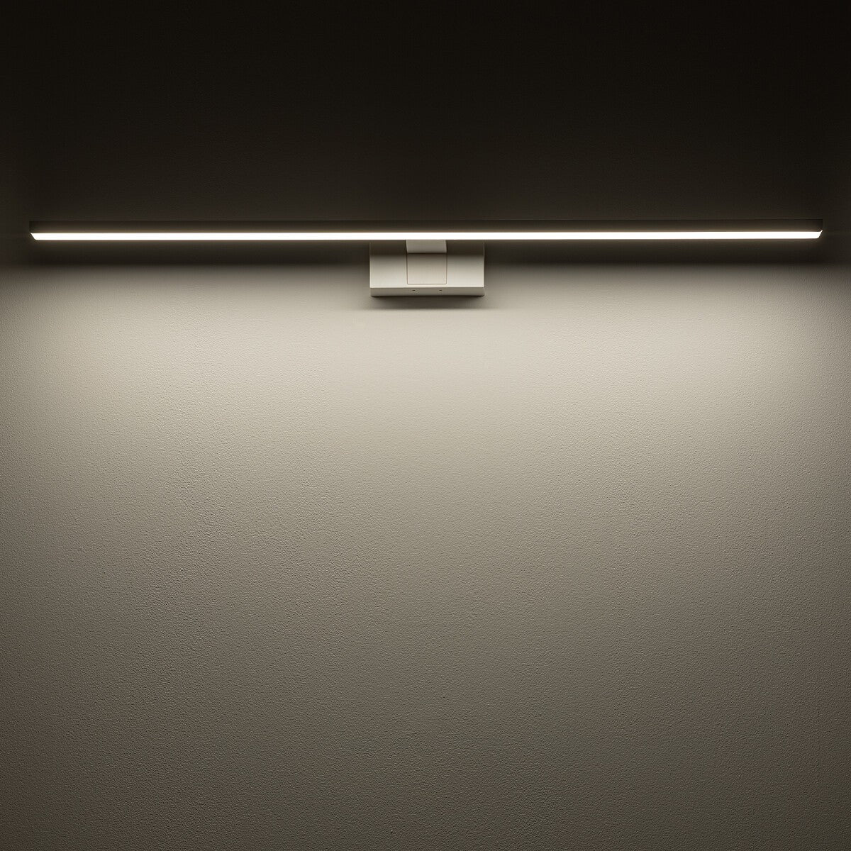 Nowodvorski Kinkiet CEZANNE LED L 15W 50/60Hz 1100lm - Aluminium lakierowane - Biały 10674 - lampa włączona