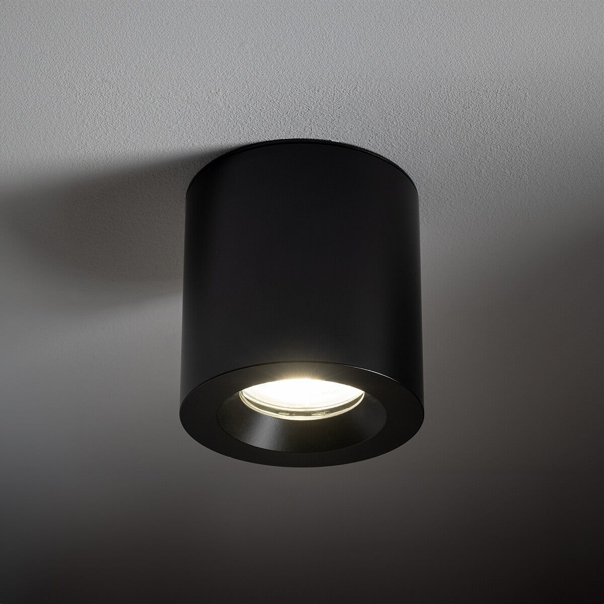 Nowodvorski Lampa downlights natynkowa CEARA 15W only LED 50/60Hz - Aluminium - Czarny 10714 - lampa włączona