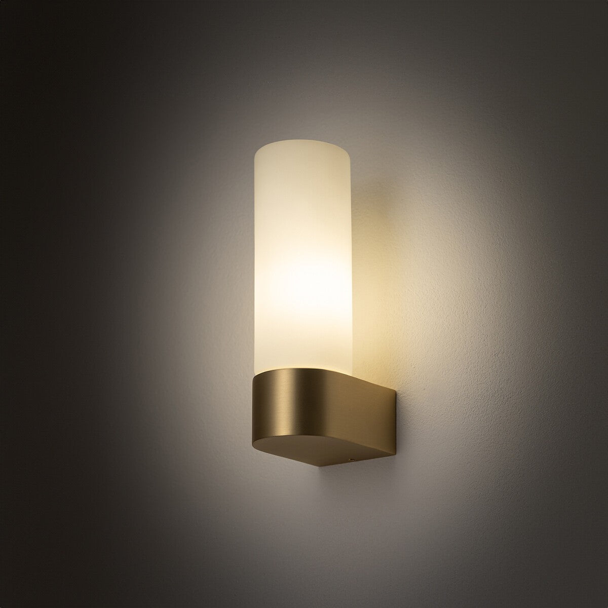 Nowodvorski Kinkiet NATALIE 10W only LED 50/60Hz - Aluminium - Miedziany I 10724 - lampa włączona