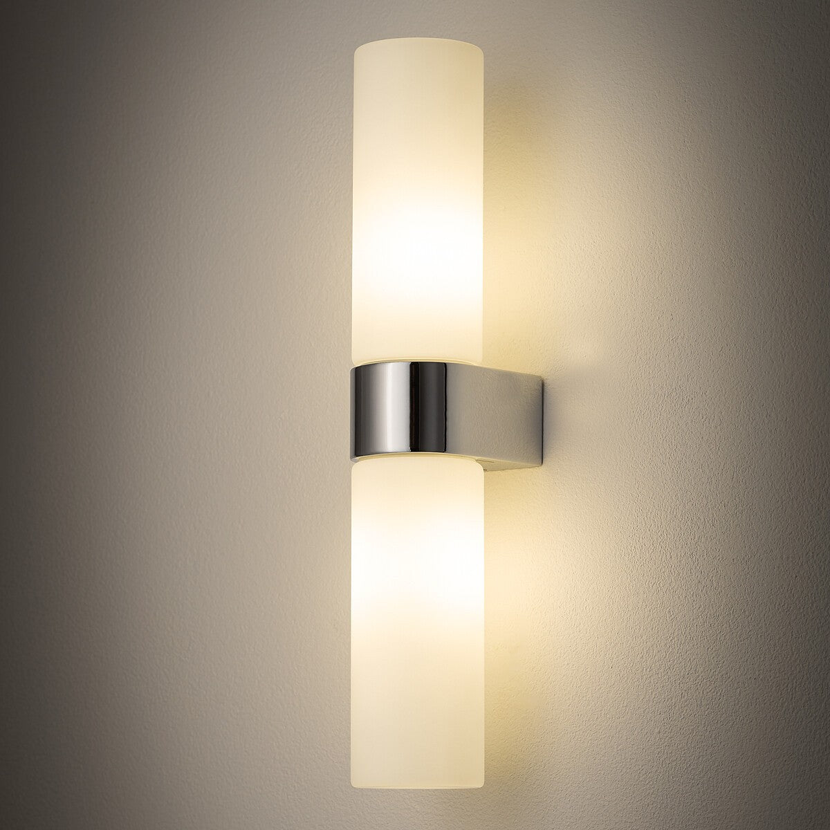 Nowodvorski Kinkiet NATALIE 10W only LED 50/60Hz - Aluminium - Chrom II 10726 - lampa włączona