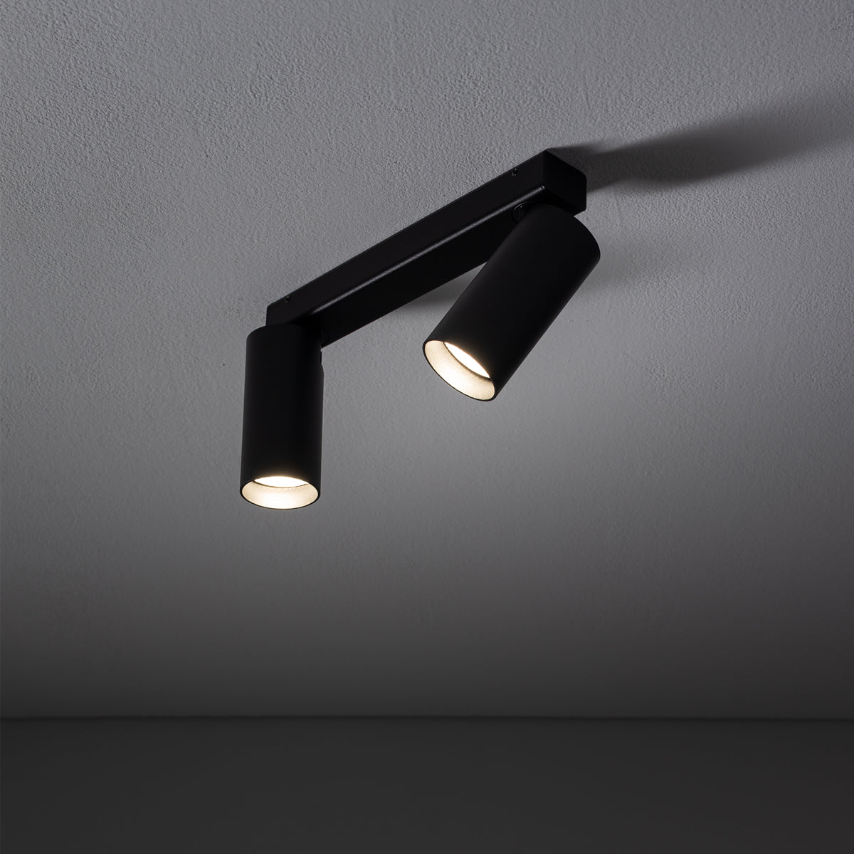 Nowodvorski Reflektorek / Spot FOURTY 10W only LED 50/60Hz - Aluminium lakierowane - Czarny I 10737 - lampa włączona