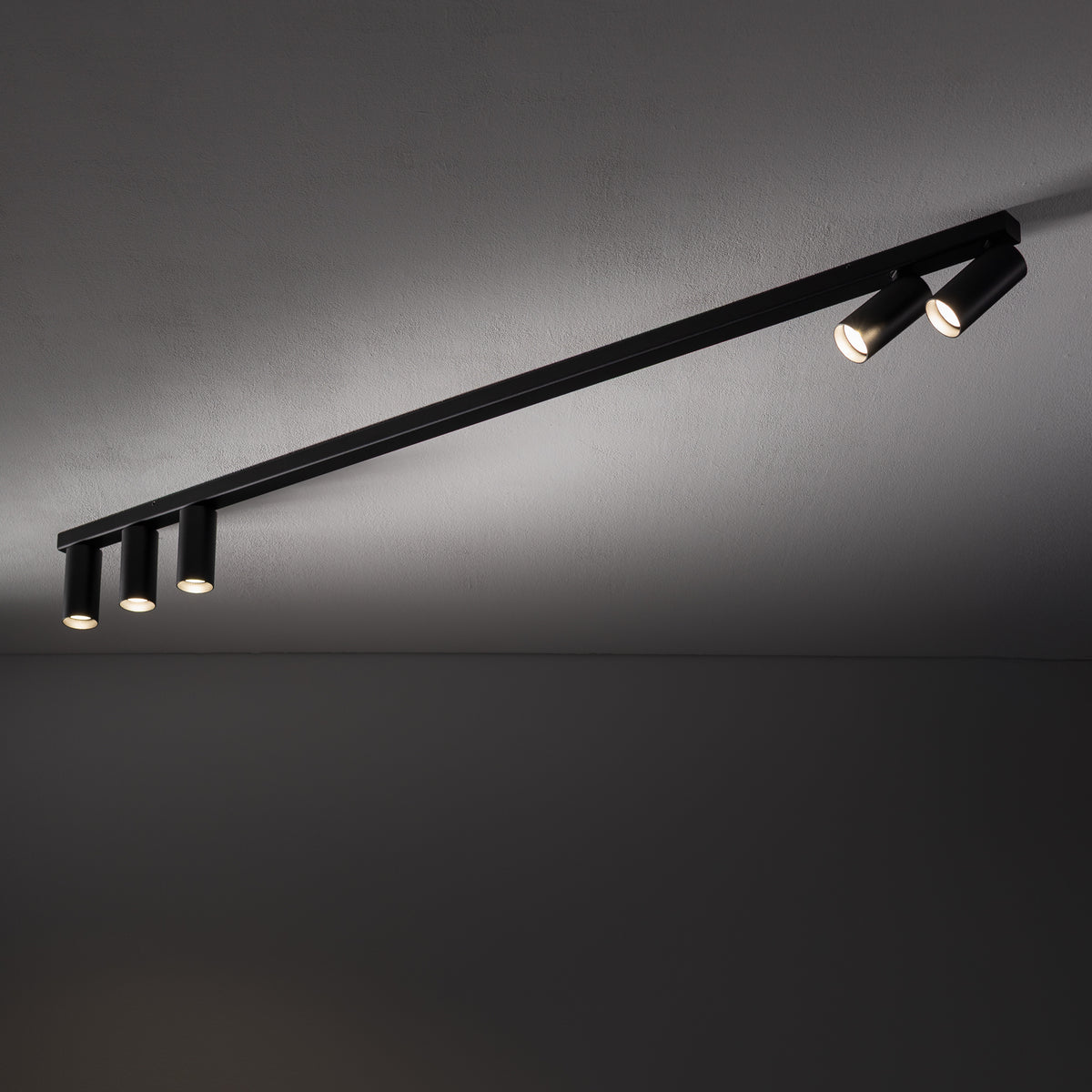 Nowodvorski Reflektorek / Spot FOURTY 10W only LED 50/60Hz - Aluminium lakierowane - Czarny III 10741 - lampa włączona