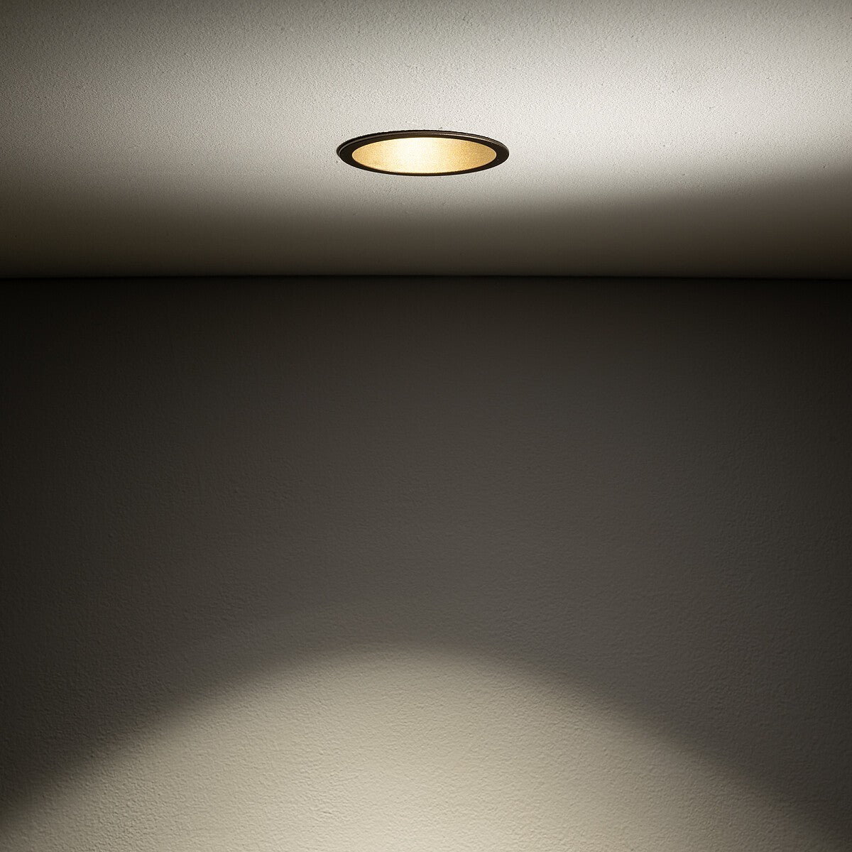 Nowodvorski Lampa downlights podtynkowa CUP 10W only LED 50/60Hz - Tworzywo sztuczne ABS - Satynowy czekoladowy 10790 - lampa włączona