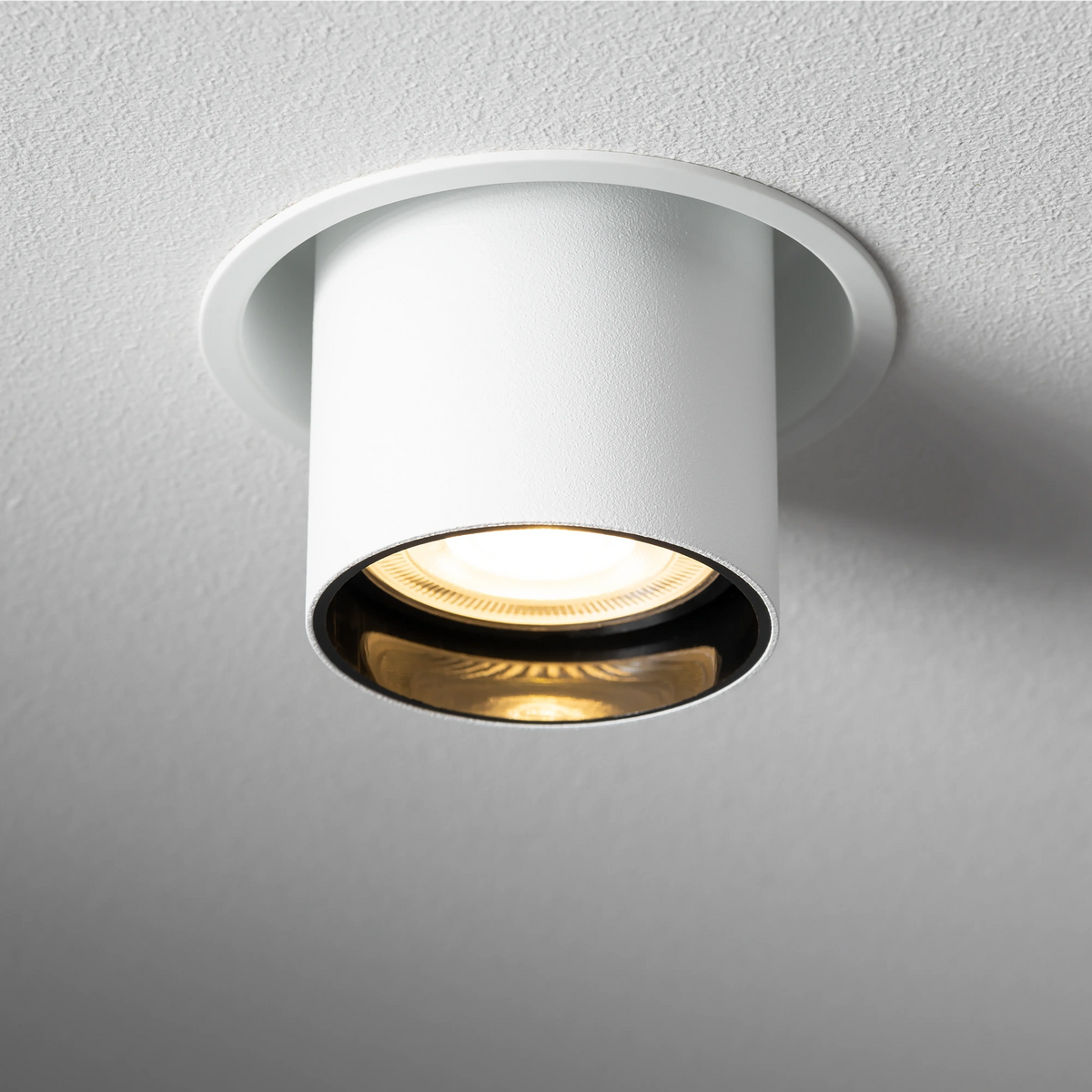 Nowodvorski Lampa downlights podtynkowa MONO SLIDE 10W only LED 50/60Hz - Stal lakierowana - Biały II 10796 - lampa włączona