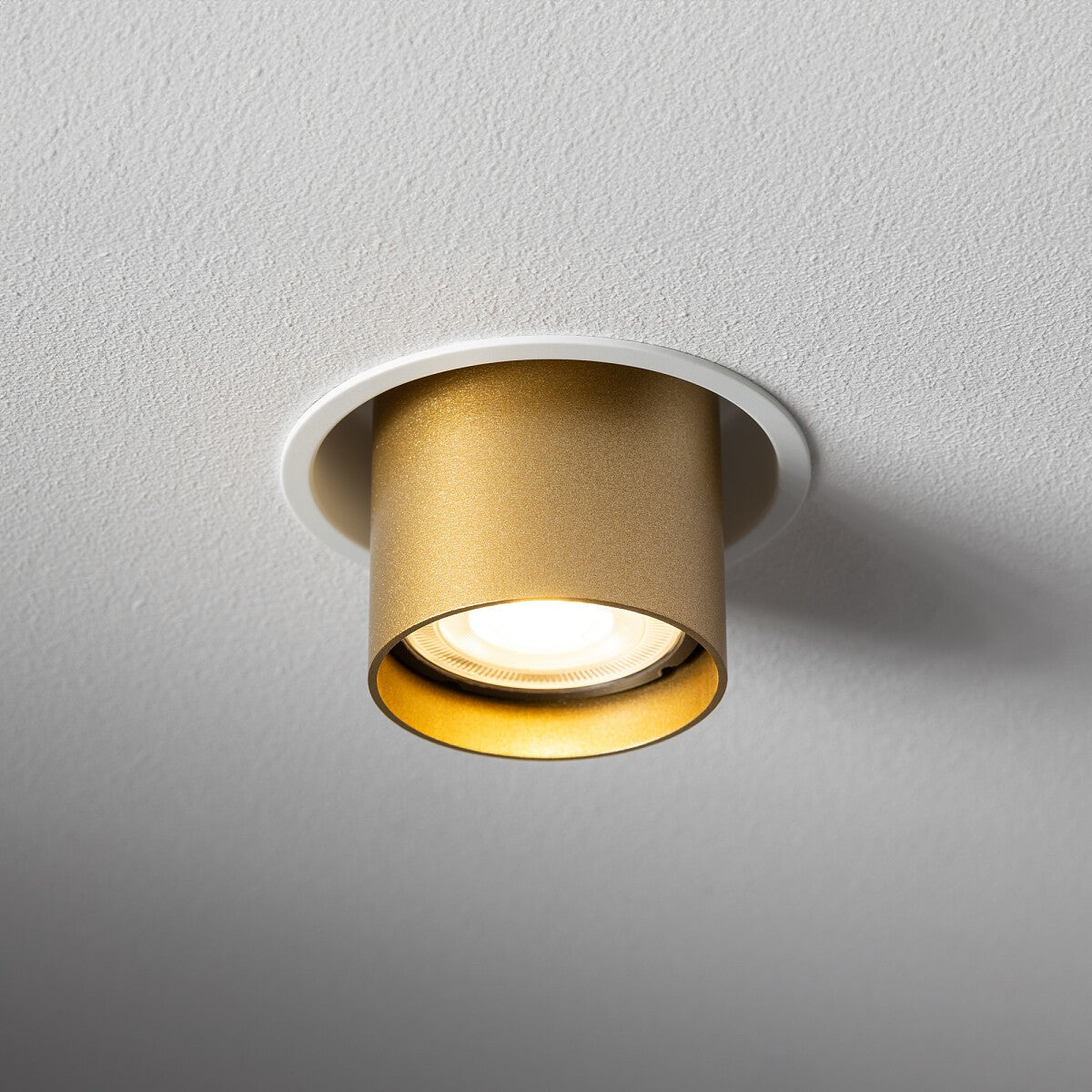 Nowodvorski Lampa downlights podtynkowa MONO SLIDE 10W only LED 50/60Hz - Stal lakierowana - Satynowy złoty I 10798