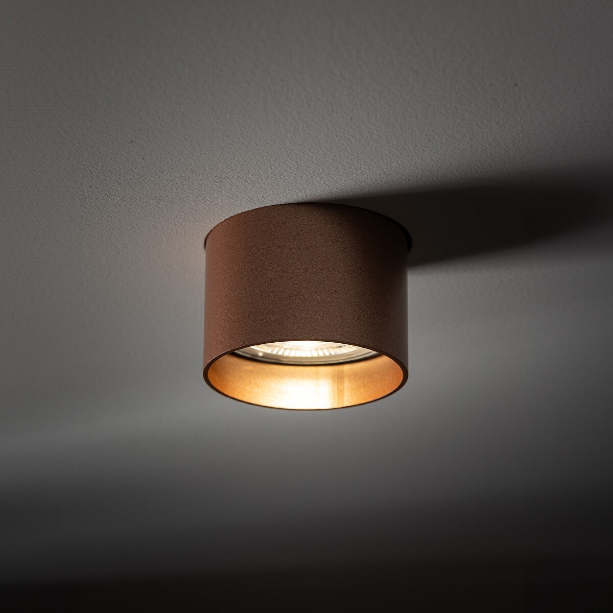 Nowodvorski Lampa downlights podtynkowa MONO SLIDE TRIMLESS 10W only LED 50/60Hz - Stal lakierowana - Satynowa miedź 10807 - lampa włączona