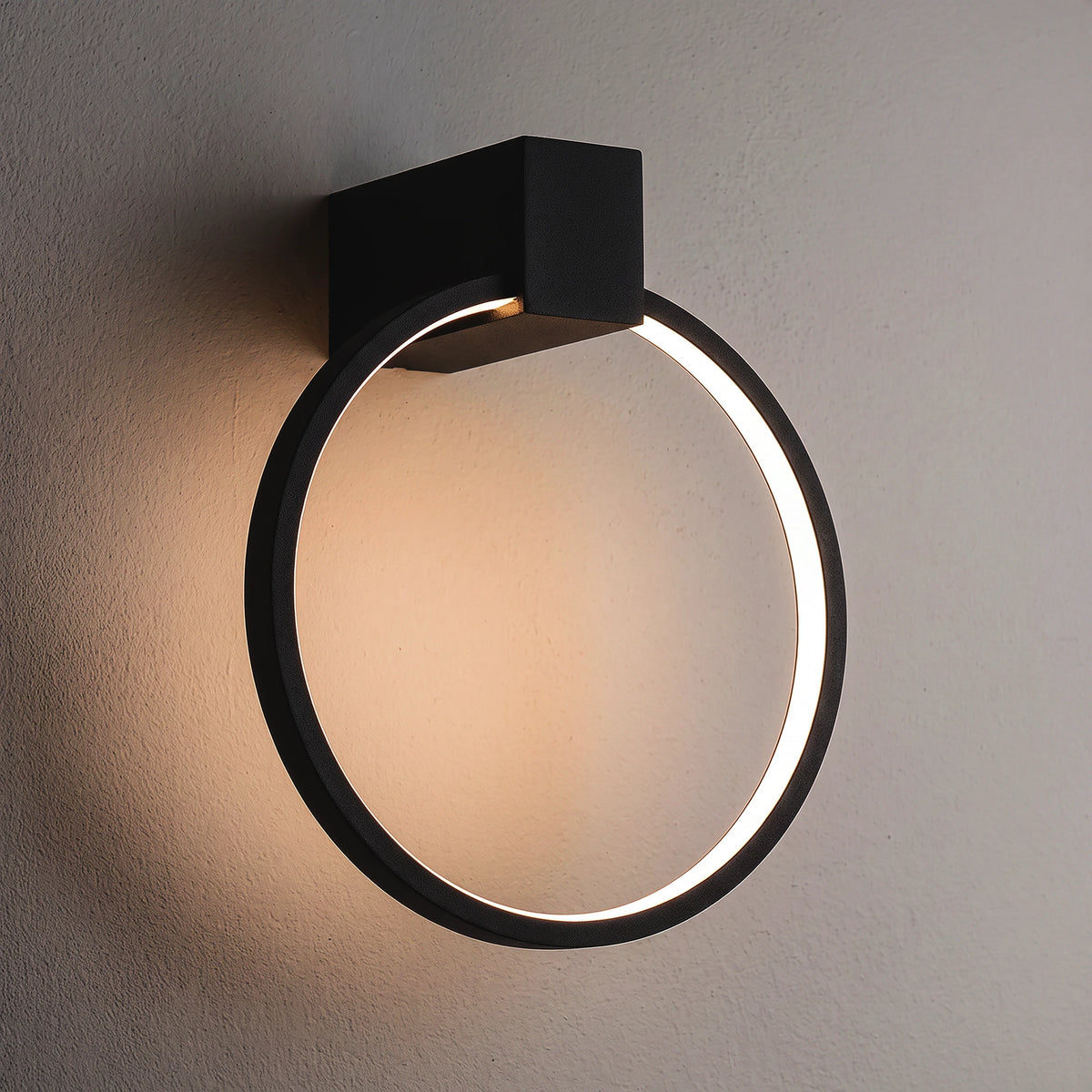 Nowodvorski Kinkiet CIRCOLO LED XS 9W 50/60Hz 190lm - Aluminium lakierowane - Czarny 10808 - lampa włączona