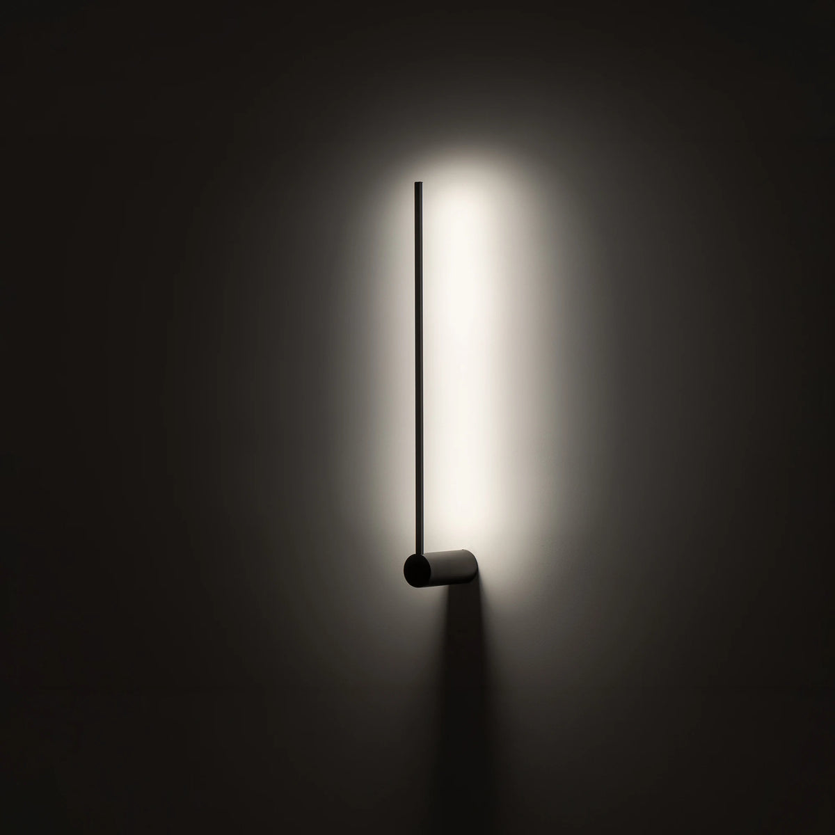 Nowodvorski Kinkiet ARM LED M 10W 50/60Hz 390lm - Aluminium lakierowane - Czarny 10855 - lampa włączona