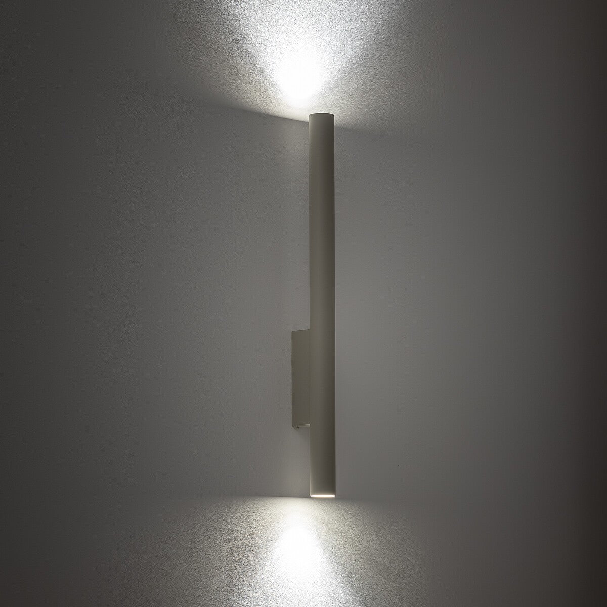 Nowodvorski Kinkiet FOURTY WALL XL 10W only LED 50/60Hz - Stal lakierowana - Silk gray 10892 - lampa włączona