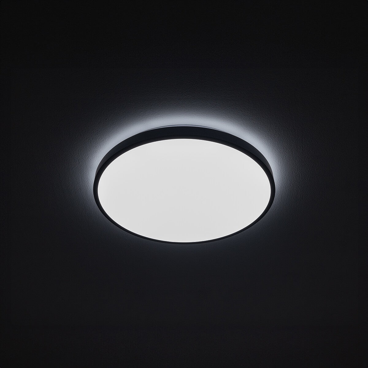 Nowodvorski Plafon AGNES ROUND LED PRO 22W 50/60Hz - Stal lakierowana - Czarny II 10972 - lampa włączona