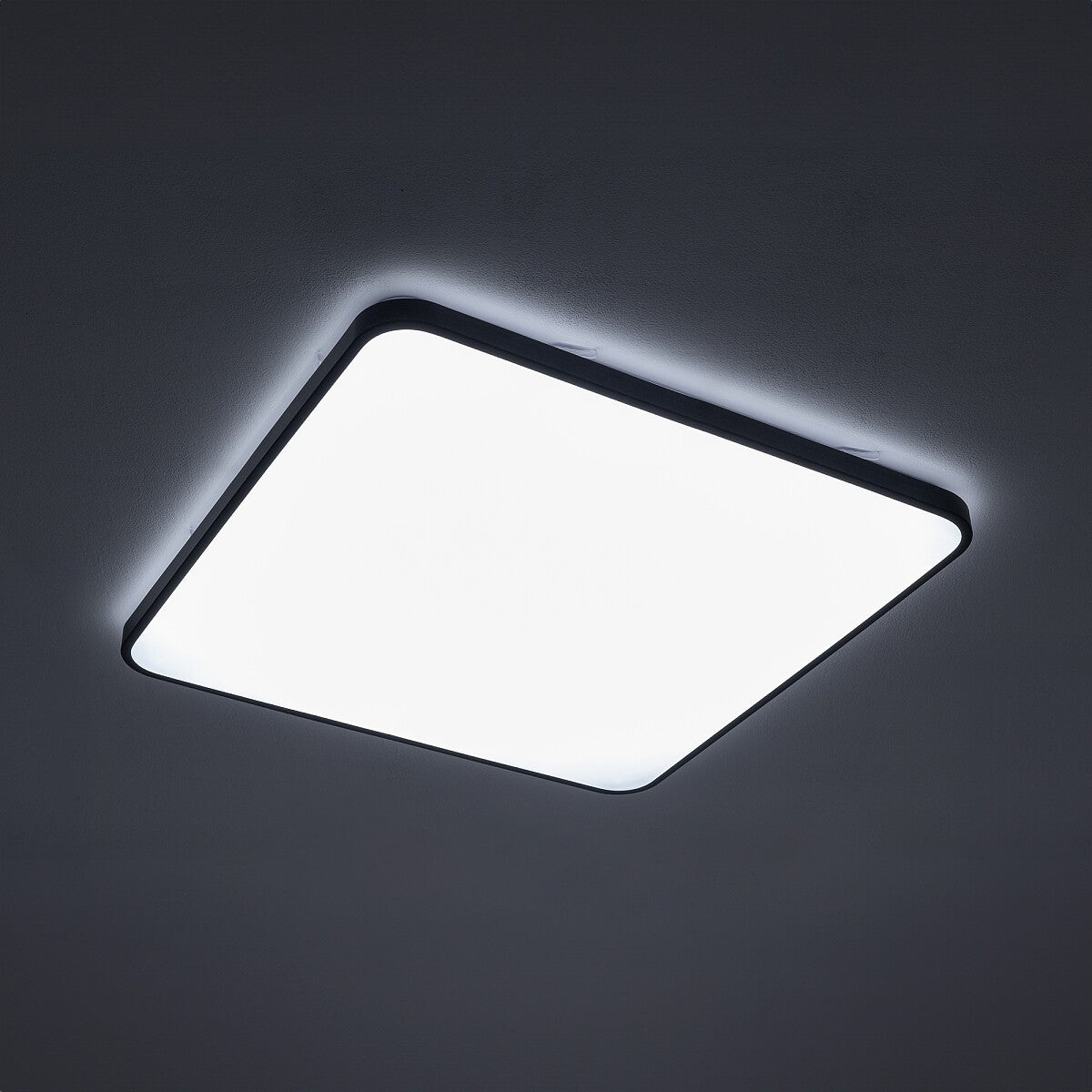 Nowodvorski Plafon AGNES SQUARE LED PRO 64W 50/60Hz - Stal lakierowana - Czarny II 10988 - lampa włączona