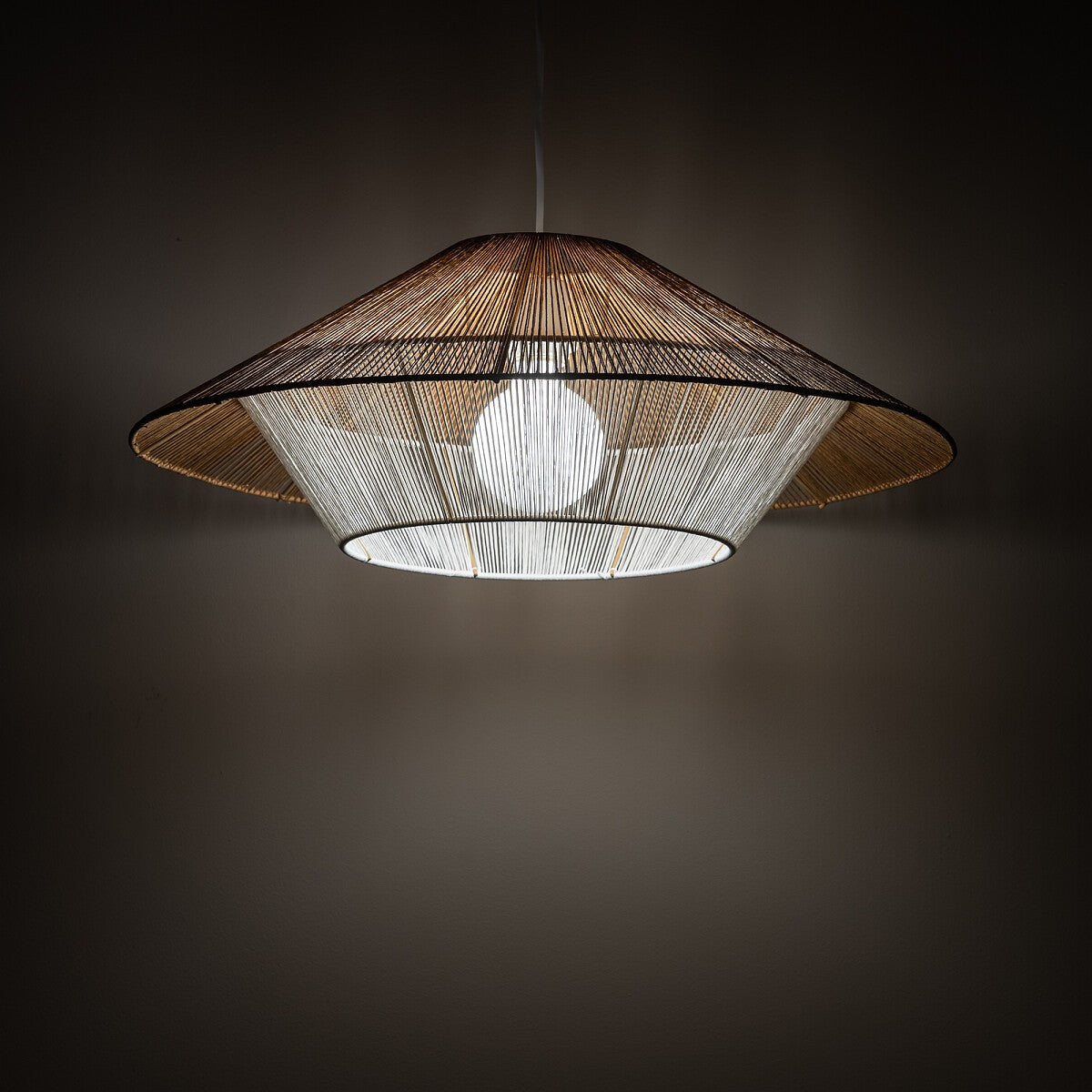 Nowodvorski Lampa wisząca JAPANDI M 25W only LED 50/60Hz - Sznurek papierowy - Naturalne drewno 11157 - lampa włączona