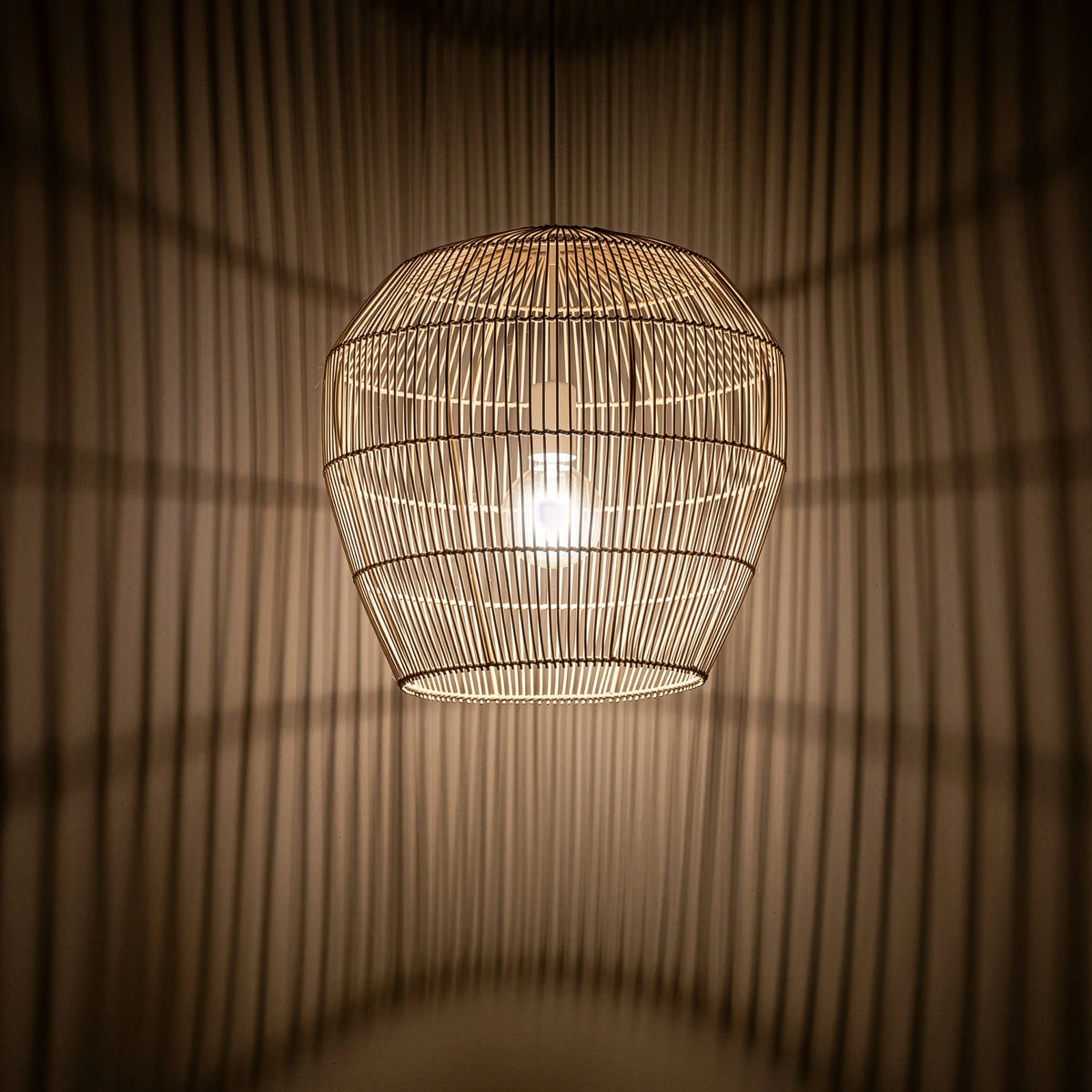 Nowodvorski Lampa wisząca HAITI S 25W only LED 50/60Hz - Bambus - Naturalne drewno 11163 - lampa włączona