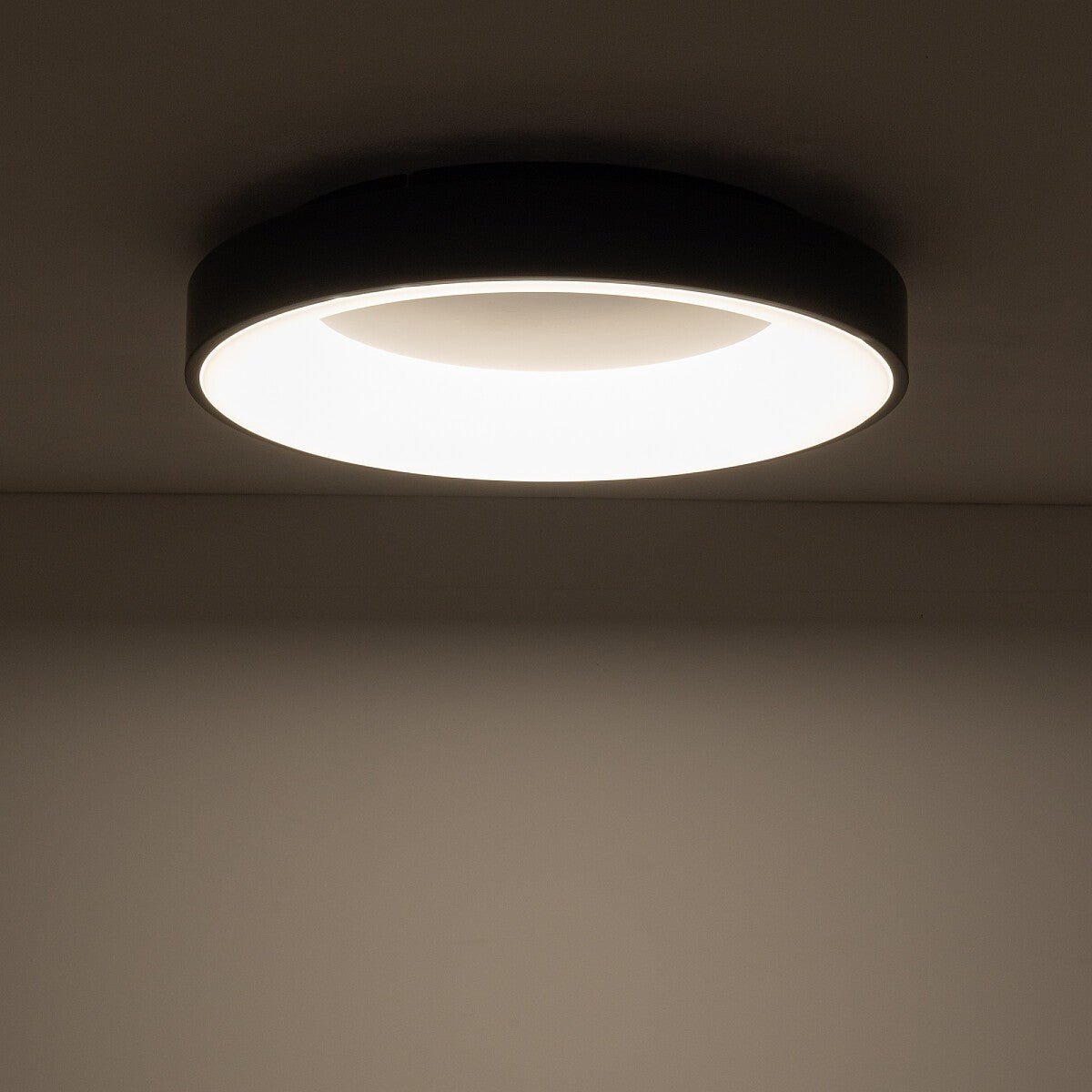 Nowodvorski Plafon NIKKI ROUND LED 48W 50/60Hz - Stal lakierowana - Czarny I 11207 - lampa włączona