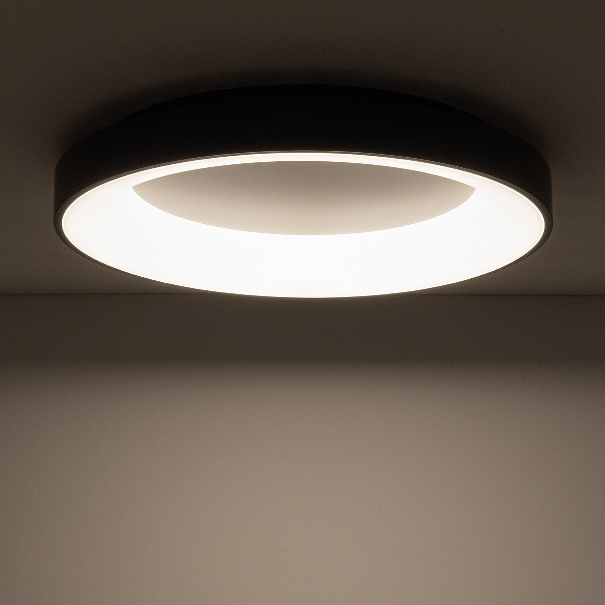 Nowodvorski Plafon NIKKI ROUND LED 60W 50/60Hz - Stal lakierowana - Czarny I 11208 - lampa włączona