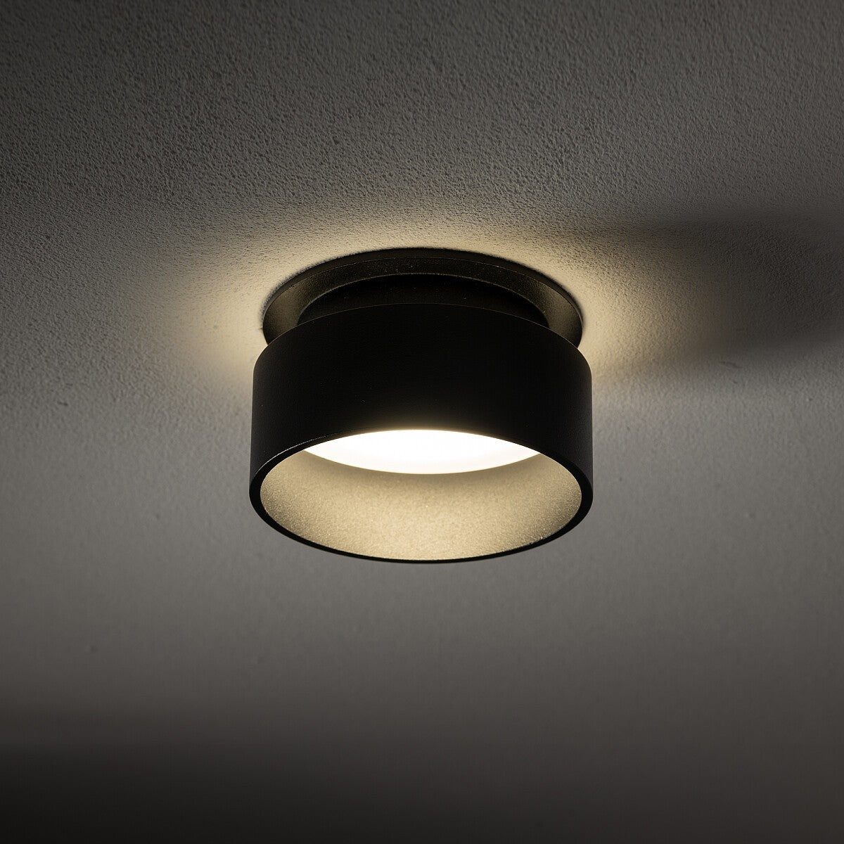 Nowodvorski Lampa downlights podtynkowa SHINE 15W only LED 50/60Hz - Aluminium - Czarny 11348 - lampa włączona