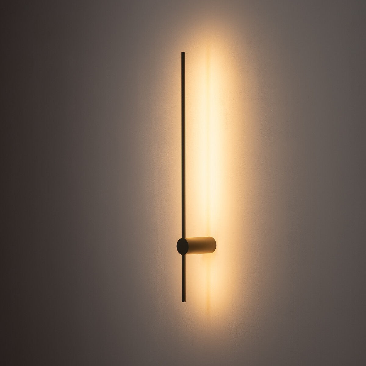 Nowodvorski Kinkiet SABER LED M 11W 50/60Hz - Aluminium lakierowane - Silk Olive I 11378 - lampa włączona