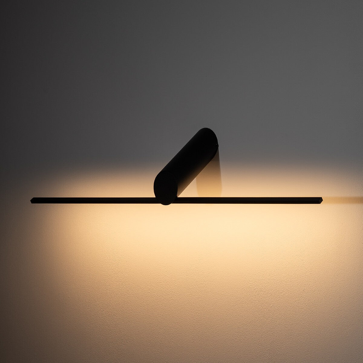 Nowodvorski Kinkiet SLASH LED 10W 50/60Hz - Aluminium lakierowane - Czarny 11431 - lampa włączona