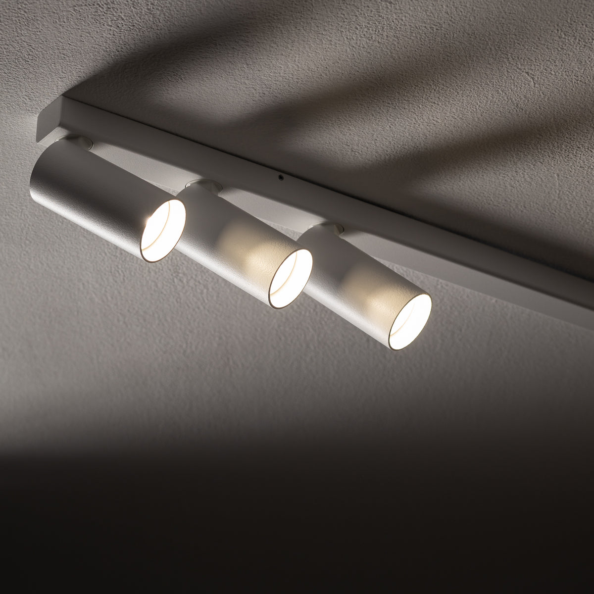 Nowodvorski Reflektorek / Spot FOURTY 10W only LED 50/60Hz - Aluminium lakierowane - Biały IV 11436 - lampa włączona