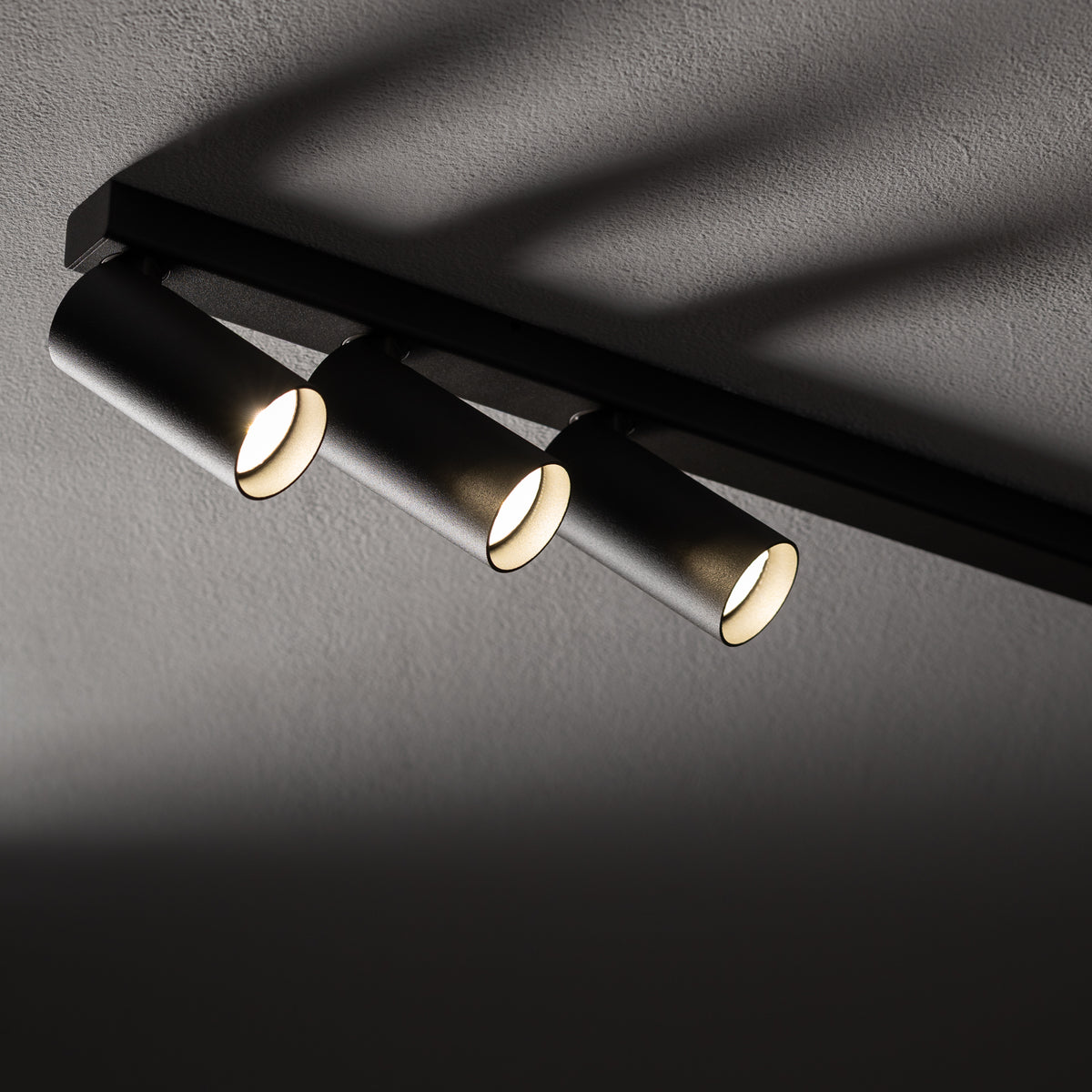 Nowodvorski Reflektorek / Spot FOURTY 10W only LED 50/60Hz - Aluminium lakierowane - Umbra gray IV 11470 - lampa włączona
