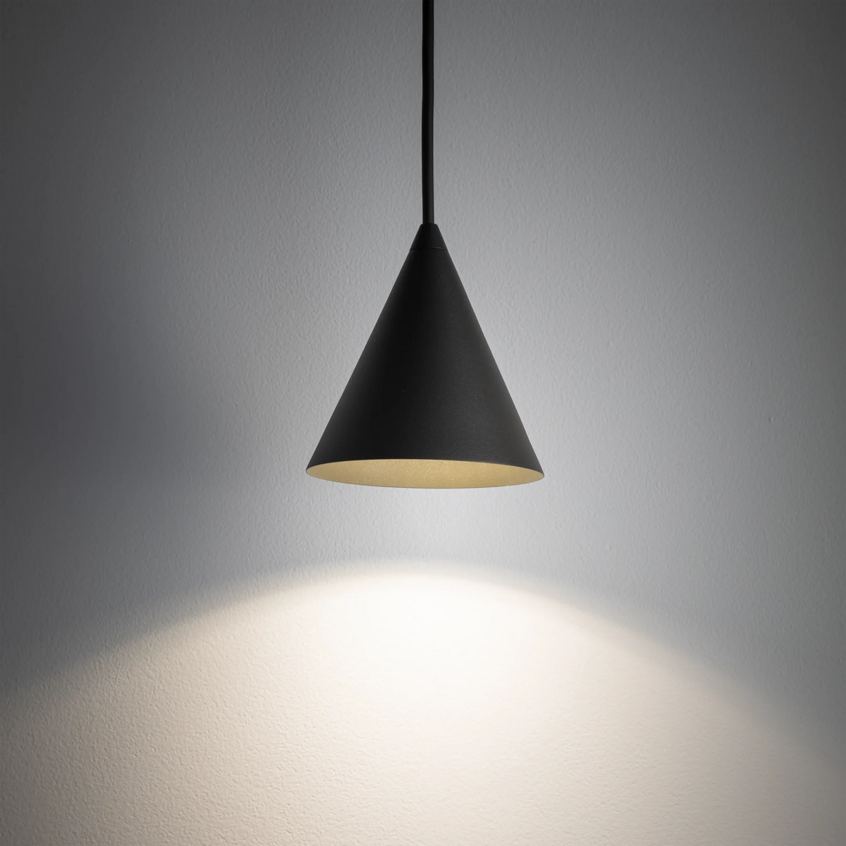 Nowodvorski Klosz / Oprawa CAMELEON ZENITH XS - Stal lakierowana - Umbra gray 11477 - lampa włączona