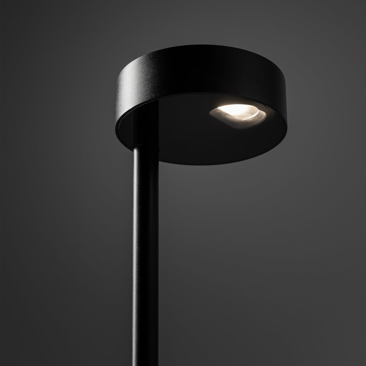 Nowodvorski Lampa gruntowa RUBY LED 7W 220-230 50/60 IP54 - Aluminium lakierowane - Czarny 11542 - lampa włączona