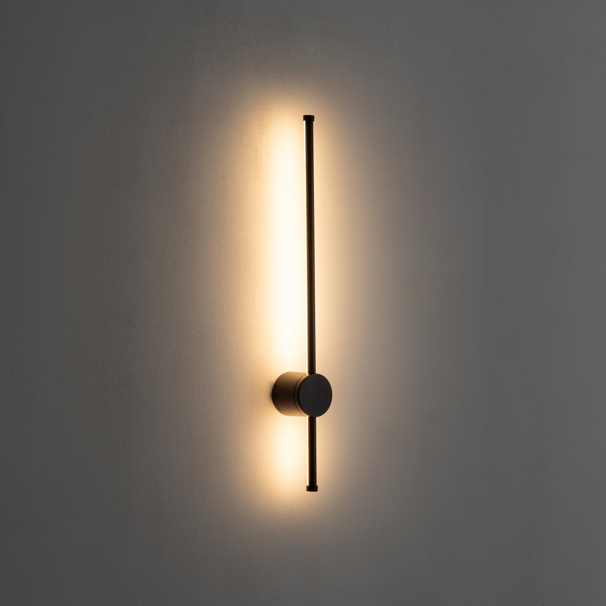 Nowodvorski Lampa ścienna natynkowa ORLA LED S 12W 220-230 50/60 IP54 - Aluminium lakierowane - Czarny 11548 - lampa włączona
