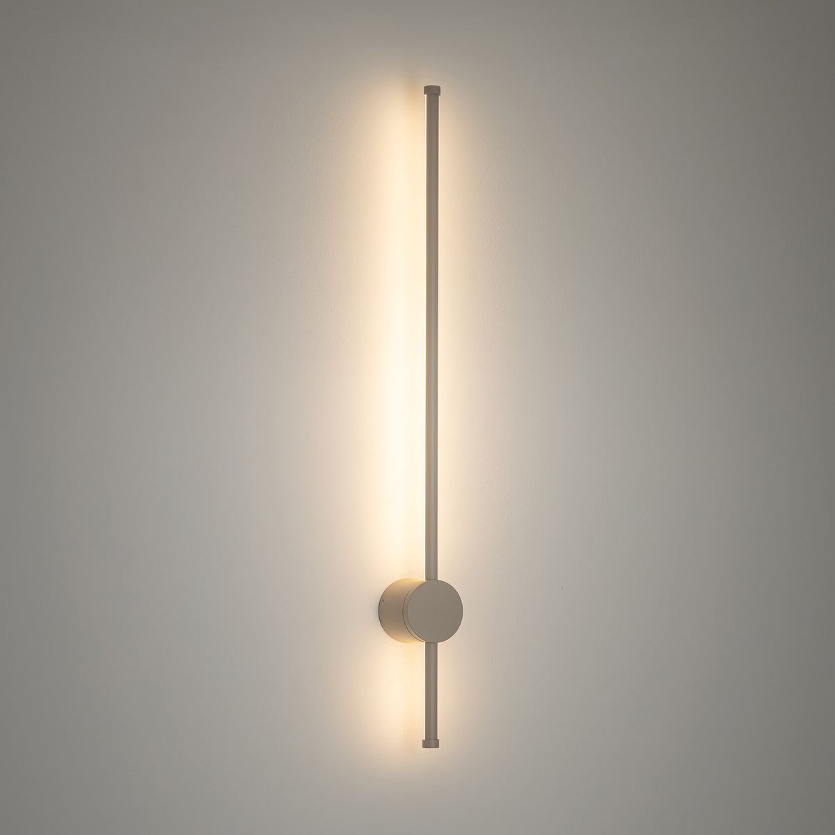 Nowodvorski Lampa ścienna natynkowa ORLA LED M 20W 220-230 50/60 IP54 - Aluminium lakierowane - Beżowy 11552 - lampa włączona
