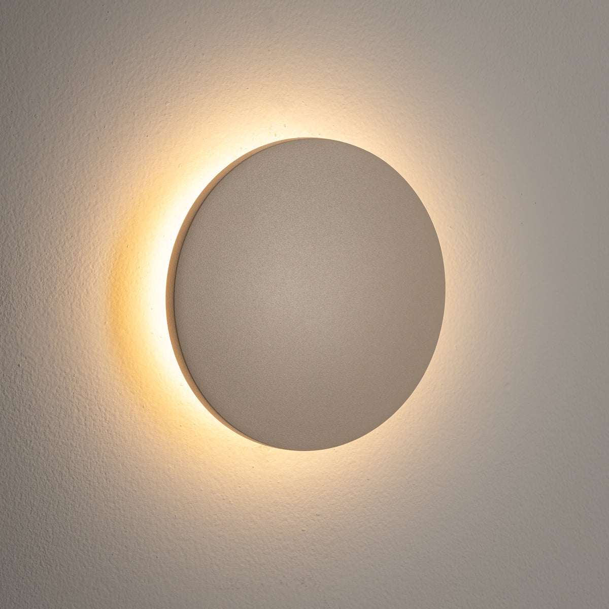 Nowodvorski Lampa ścienna natynkowa ARIA LED S 6W 220-230 50/60 IP54 - Aluminium lakierowane - Beżowy 11563 - lampa włączona