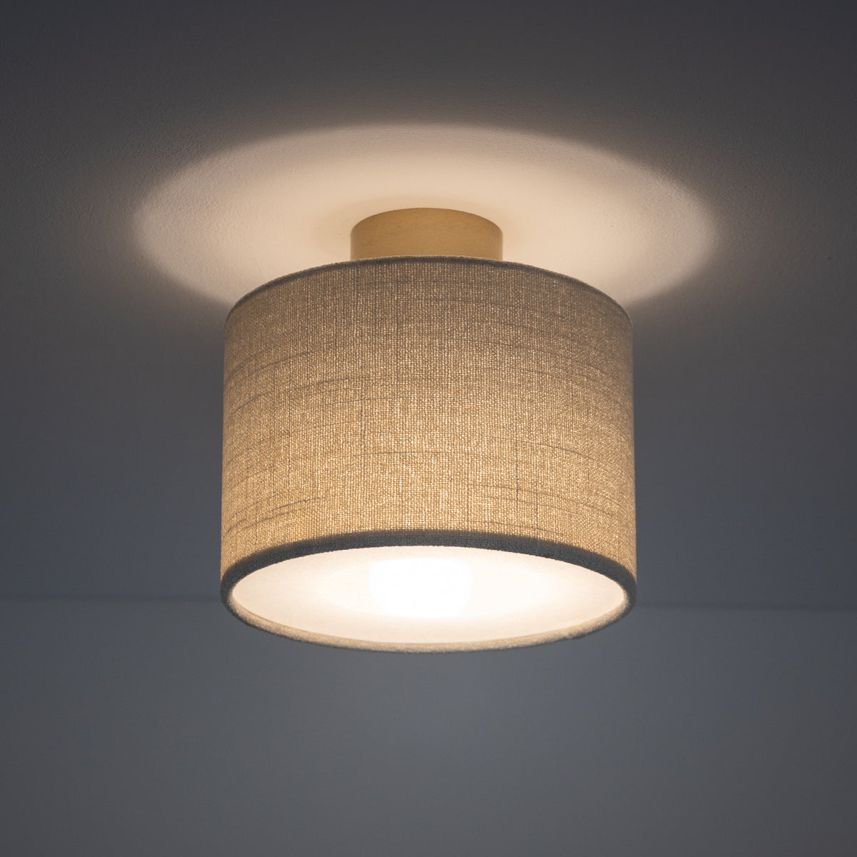 Nowodvorski Lampa przysufitowa SANTANA S 15W only LED 220-230 50/60 Hz - Tkanina - Kremowy 11650 - lampa włączona