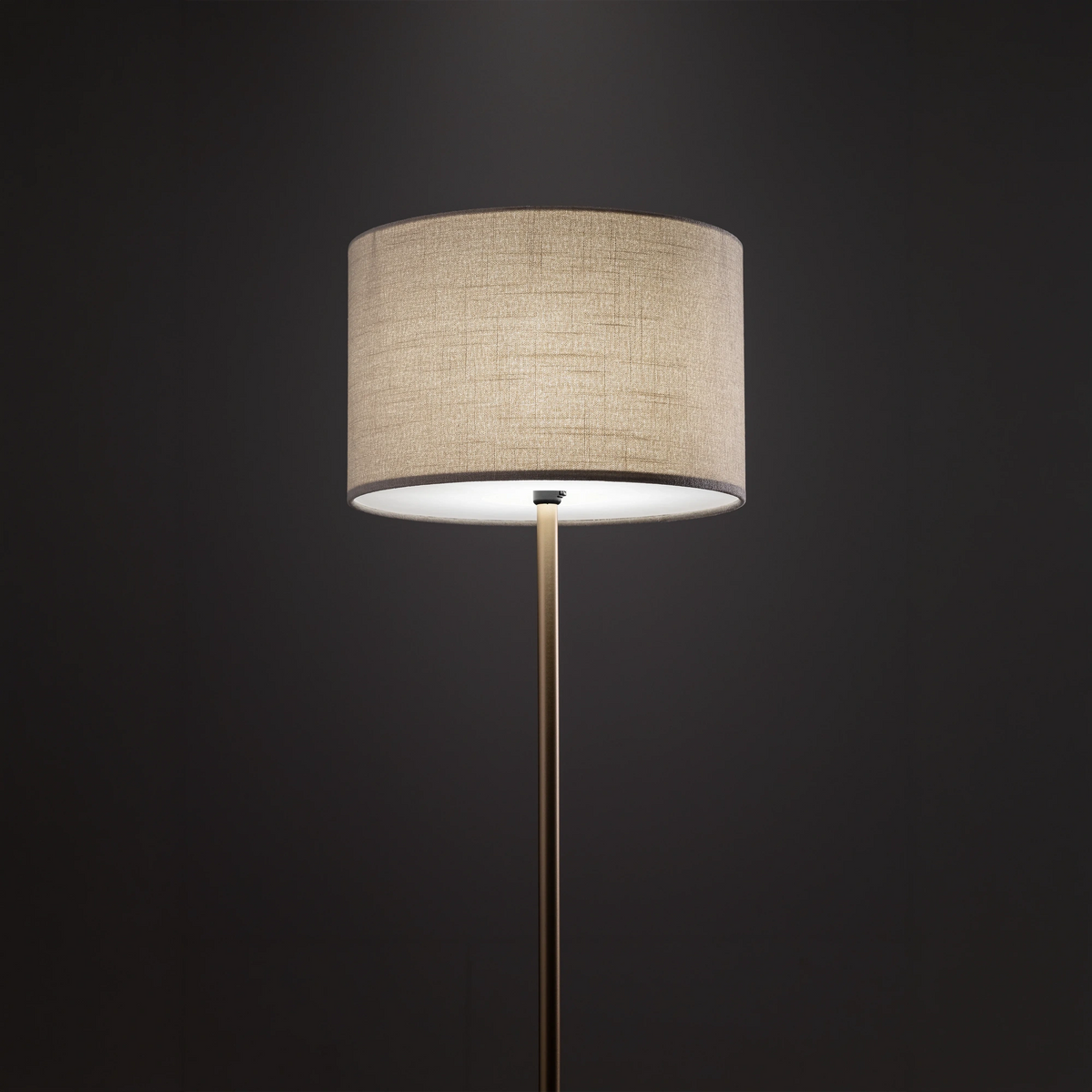 Nowodvorski Lampa podłogowa SANTANA 25W only LED 220-230 50/60 Hz - Tkanina - Kremowy 11656 - lampa włączona