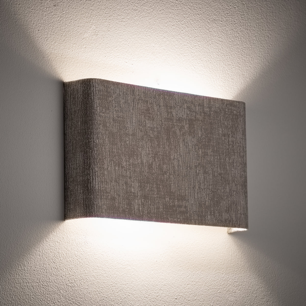 Nowodvorski Kinkiet CEDRO B 10W only LED 220-230 50/60 - Tkanina - Beżowy 11669 - lampa włączona