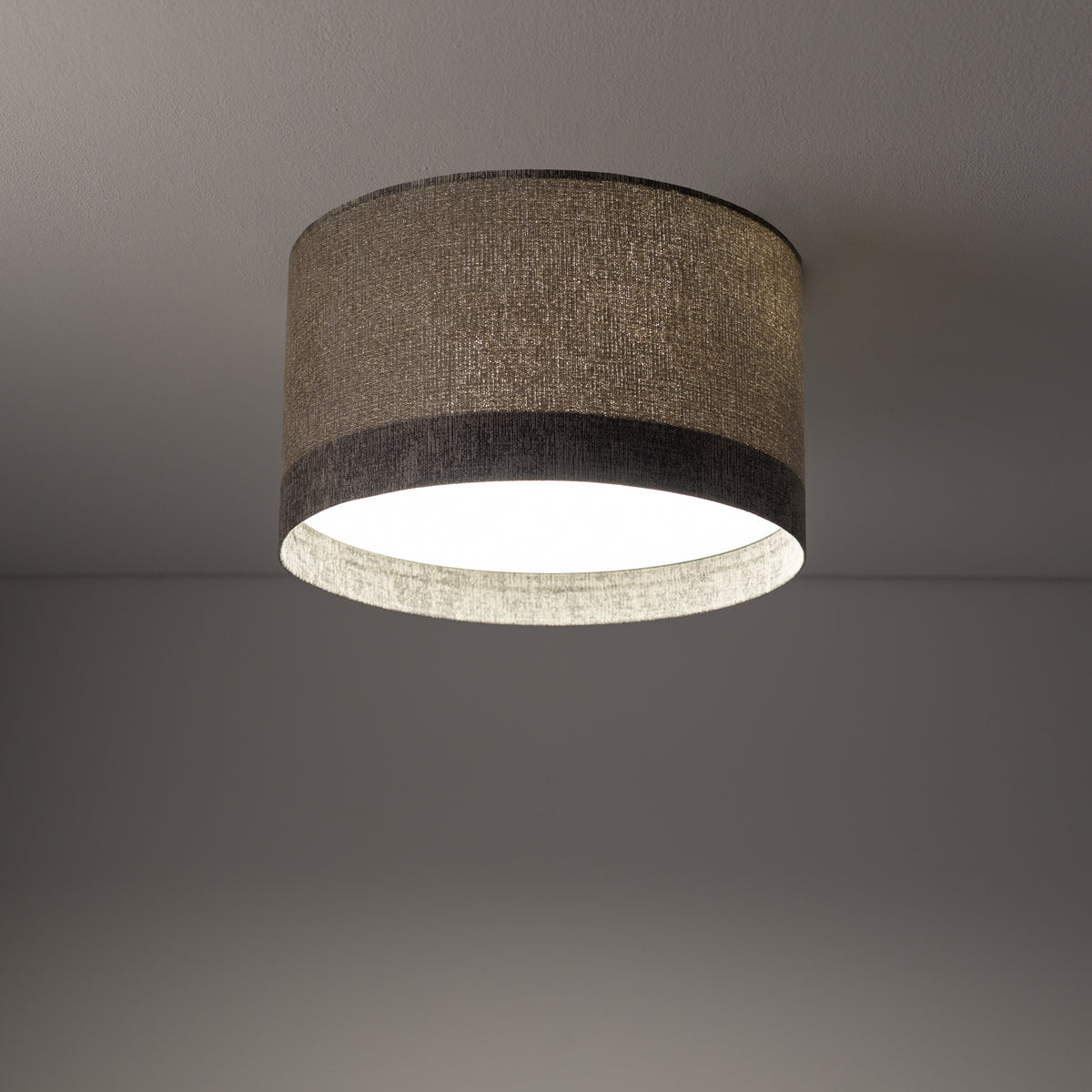Nowodvorski Plafon LAGO S 15W only LED 220-230 50/60 Hz - Tkanina - Szary 11679 - lampa włączona