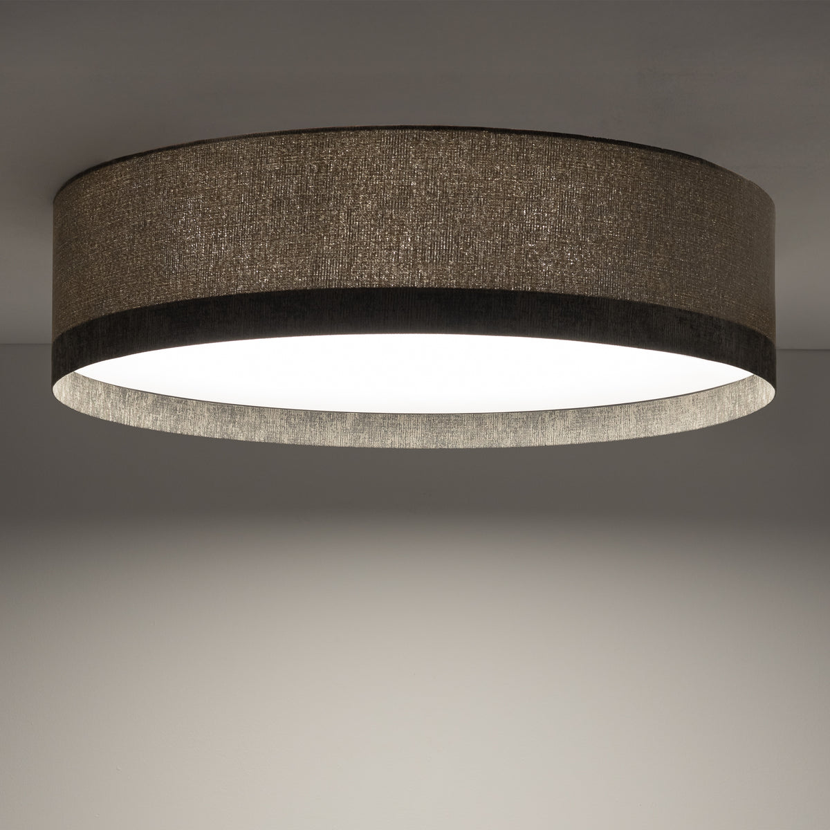 Nowodvorski Plafon LAGO L 15W only LED 220-230 50/60 Hz - Tkanina - Szary 11681 - lampa włączona